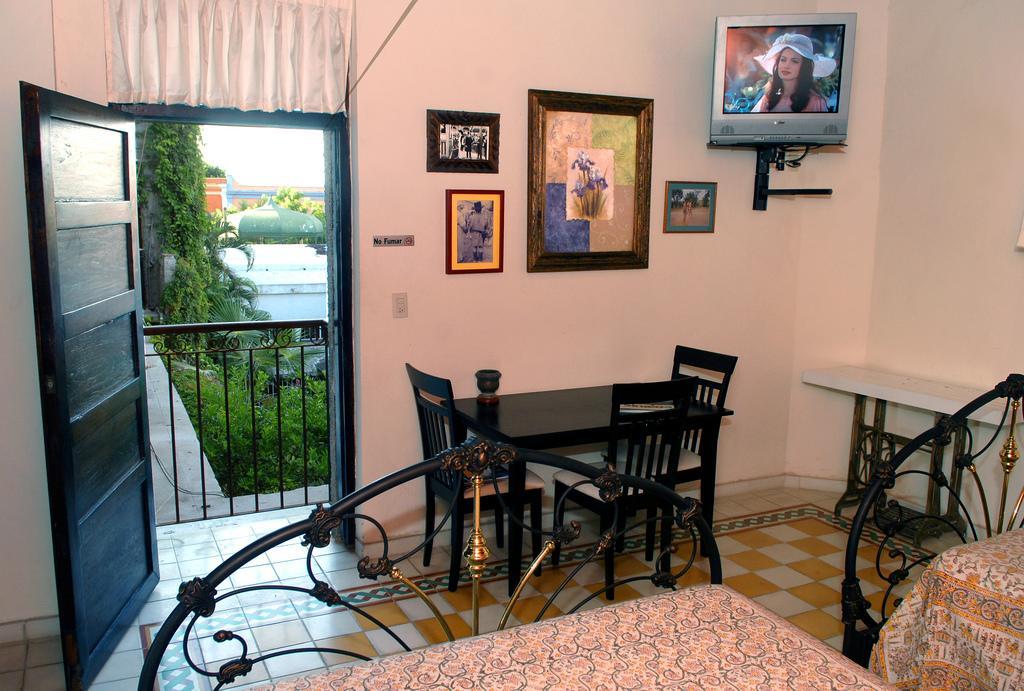 Hotel Machado มาซาตลัน ภายนอก รูปภาพ